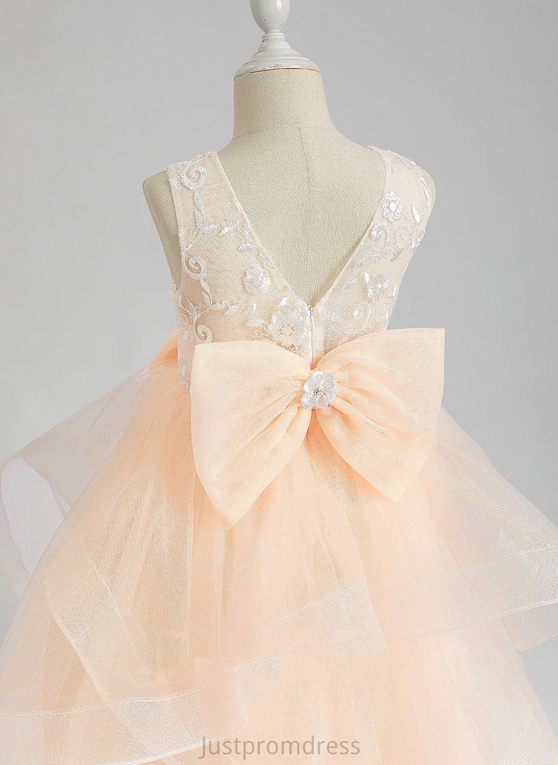 - Tulle Scalloped Lace/Flower(s)/Bow(s)/V Floor-length Judy Neck Girl Sleeveless Dress Flower Ball-Gown/Princess Flower Girl Dresses With Back