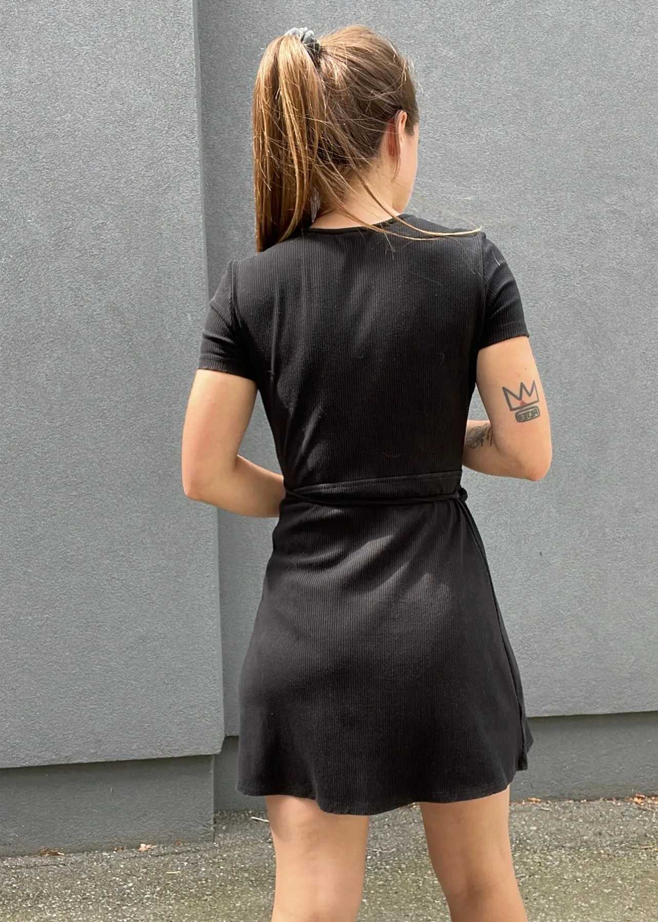 Aritzia Sunday Best Black Ribbed Wrap Dress - XS