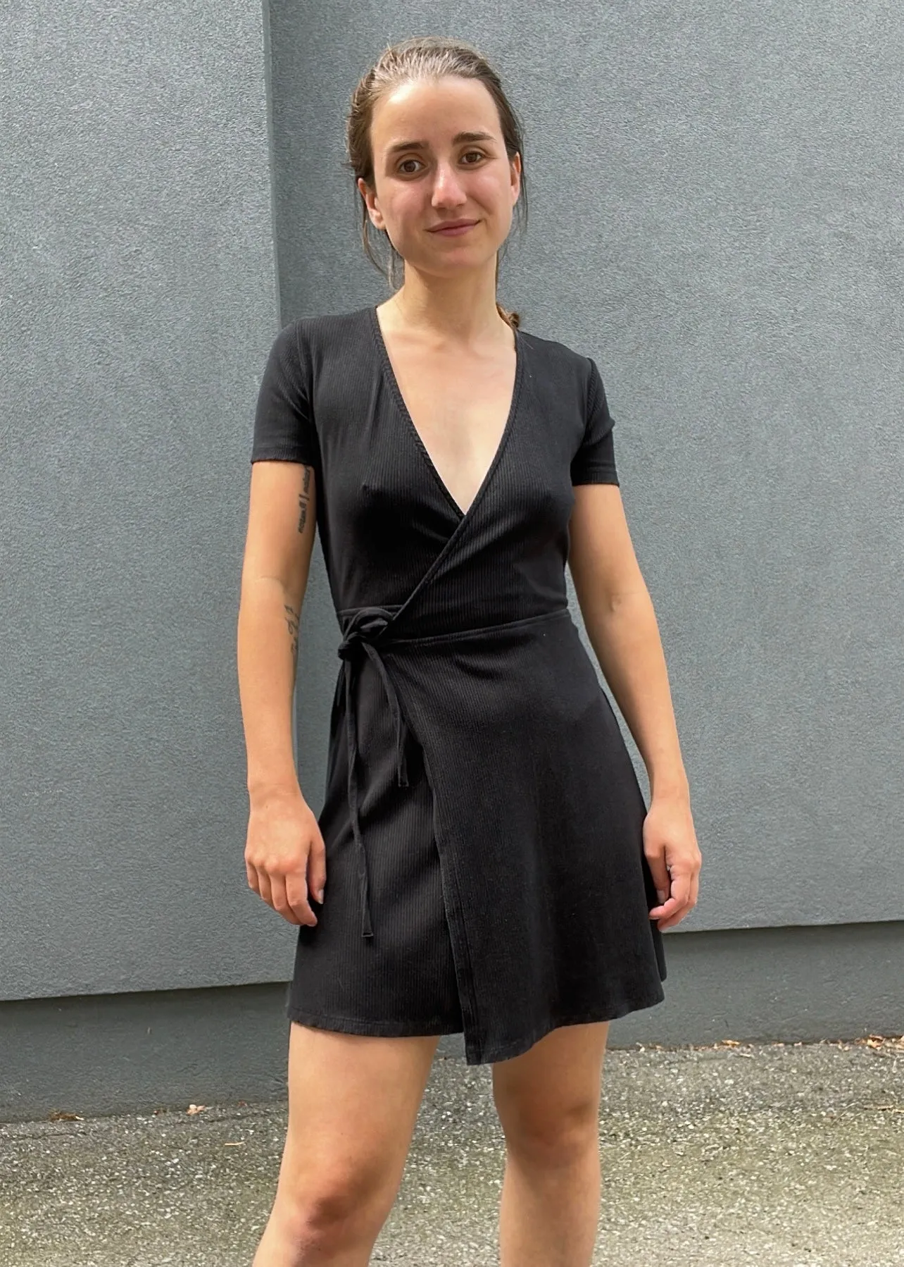 Aritzia Sunday Best Black Ribbed Wrap Dress - XS