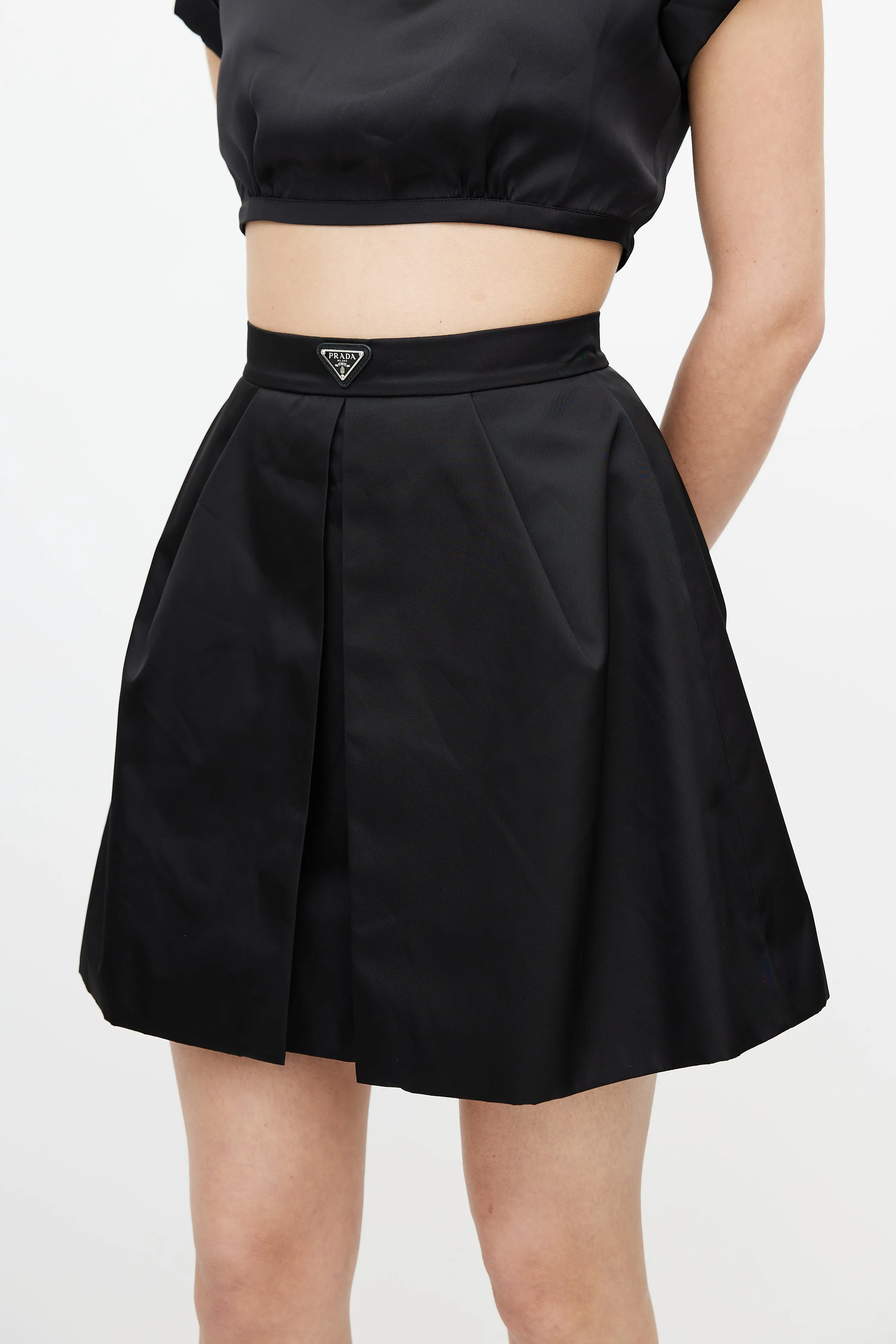 Black Logo Plaque Pleated Re-Nylon Skirt