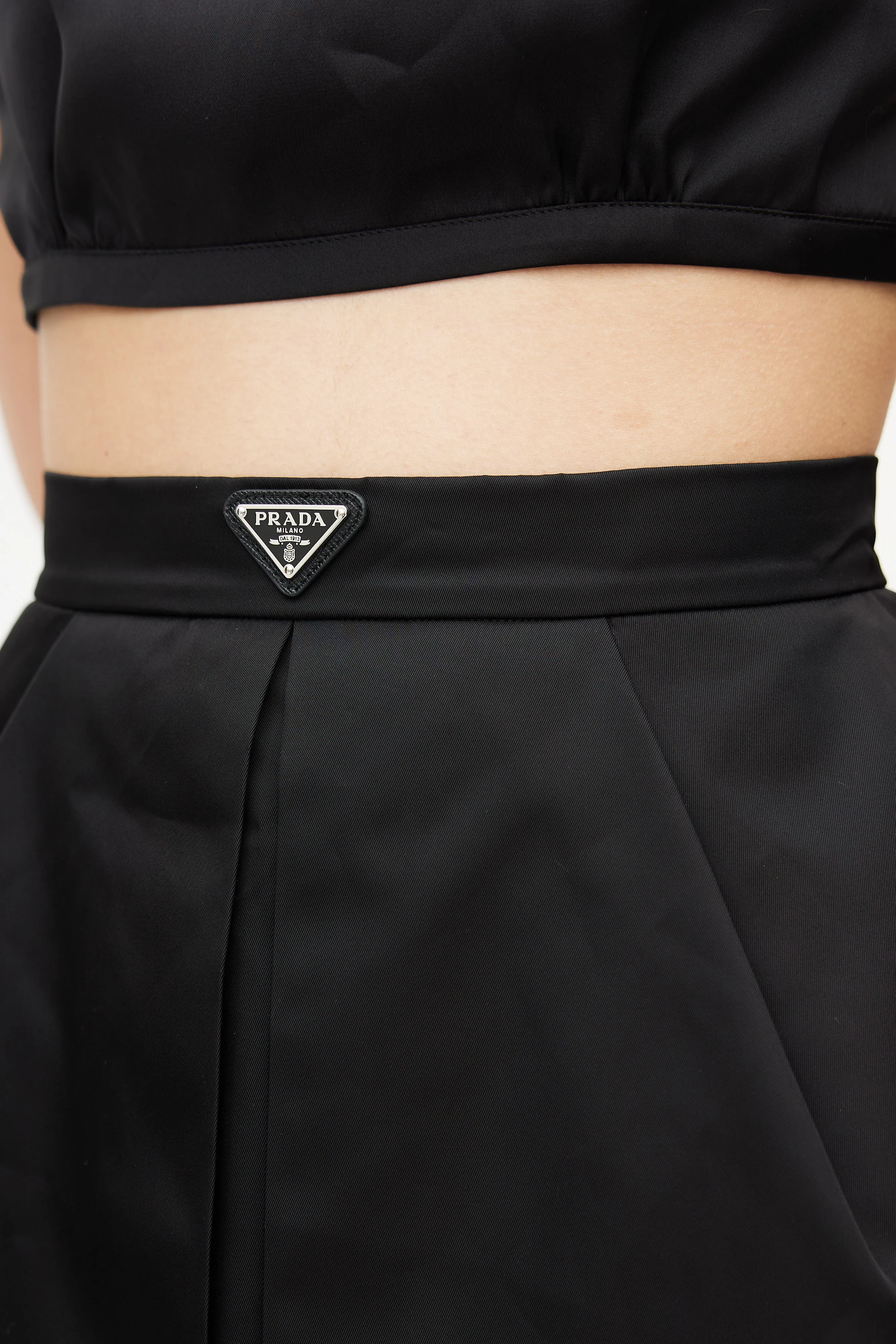 Black Logo Plaque Pleated Re-Nylon Skirt
