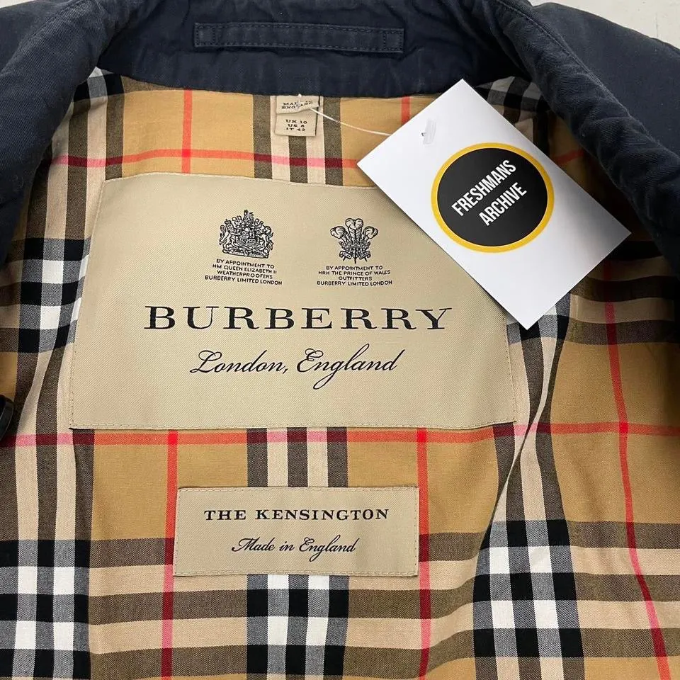 Burberry London Kensington Trench Coat Medium