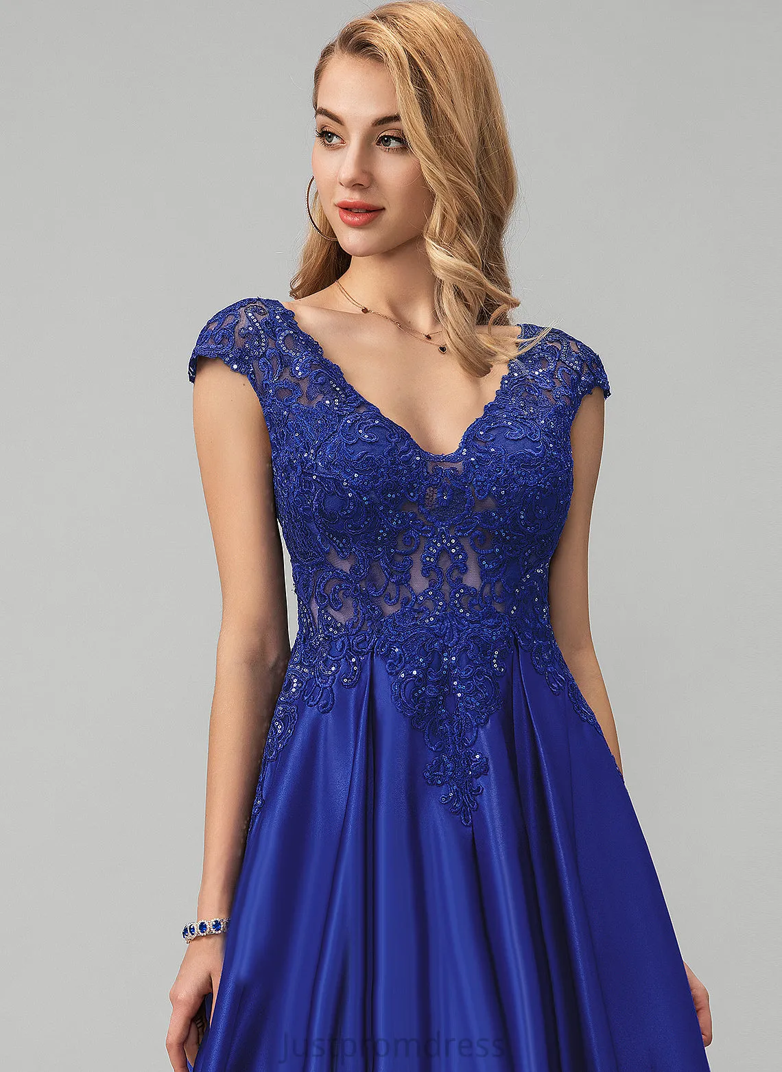 Floor-Length Charity Sequins Prom Dresses Satin Ball-Gown/Princess V-neck With