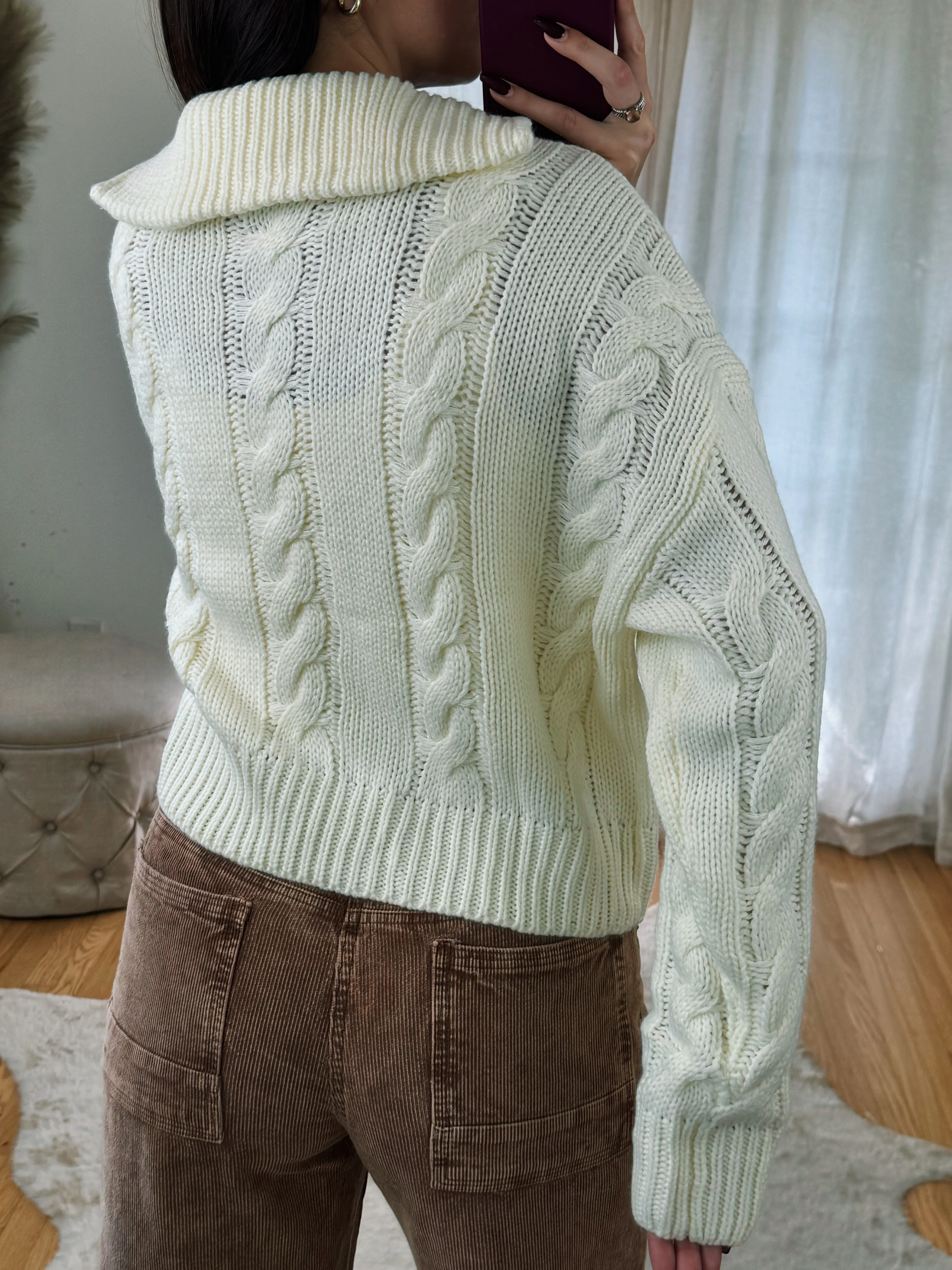 Floppy Collar Pullover