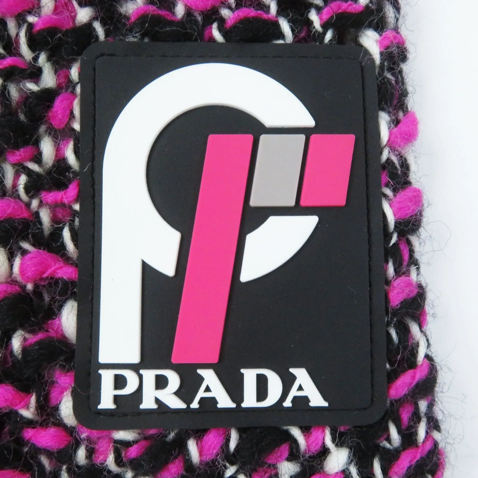 PRADA Pleated skirt P1320 wool pink black white 40