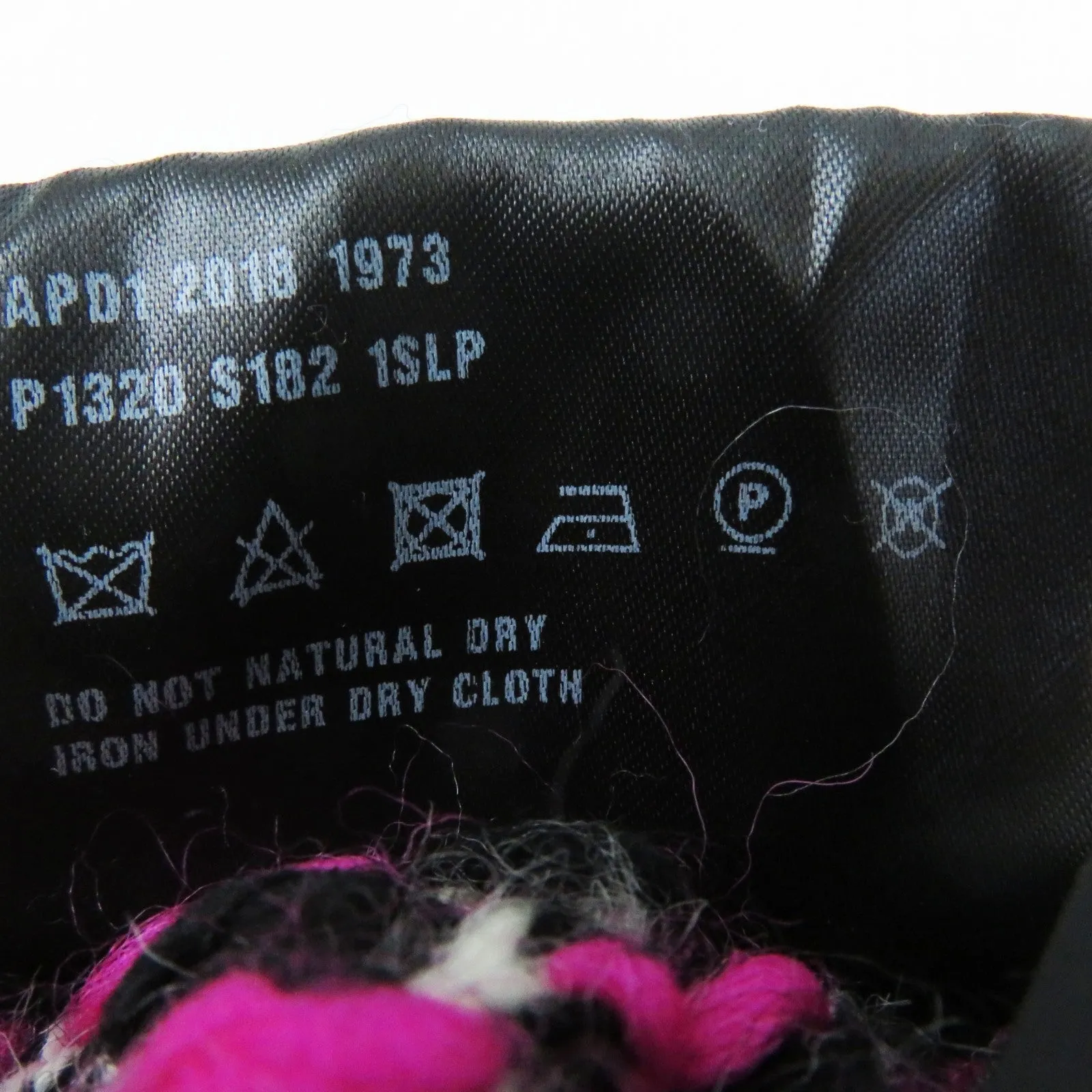 PRADA Pleated skirt P1320 wool pink black white 40