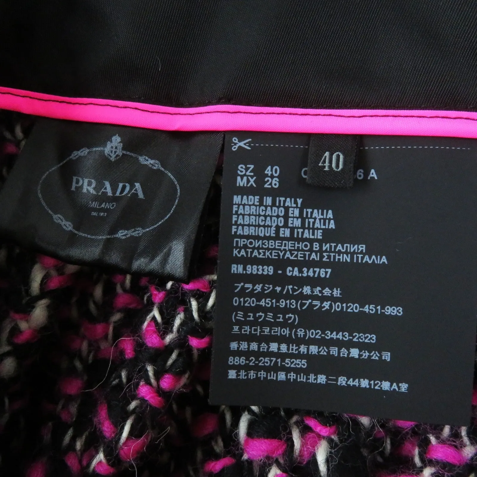 PRADA Pleated skirt P1320 wool pink black white 40