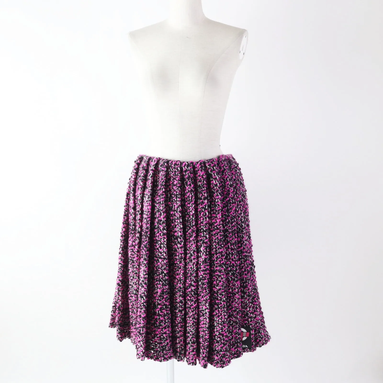 PRADA Pleated skirt P1320 wool pink black white 40
